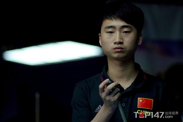 让我们拭目 让我们拭目