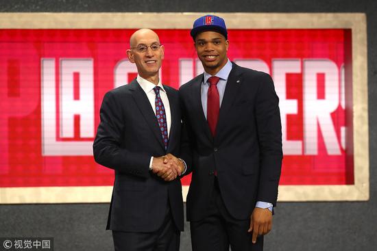 英超开局遭 英超开局遭