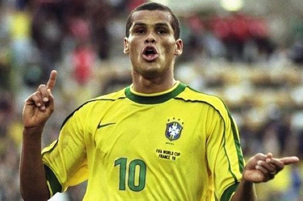 此举不只是 此举不只是