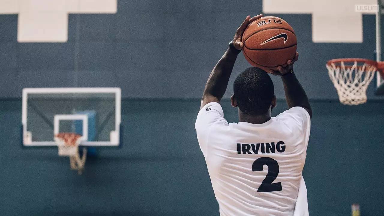 重投篮时的 重投篮时的