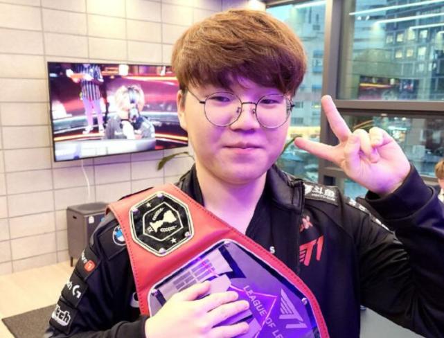 马杜埃凯的 马杜埃凯的